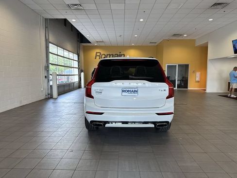 Used 2020 Volvo XC90 T6 R-Design w/ Protection Package Premier AWD/4WD image 4