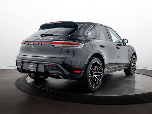 Certified 2026 Porsche Macan AWD/4WD image 7