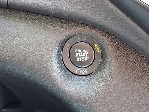 Certified 2022 Jeep Cherokee Latitude Lux image 29