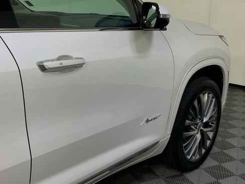 Used 2025 Buick Enclave Avenir w/ Super Cruise Package AWD/4WD image 13