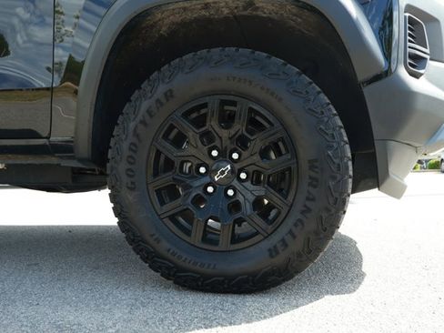 Used 2025 Chevrolet Colorado Trail Boss image 5