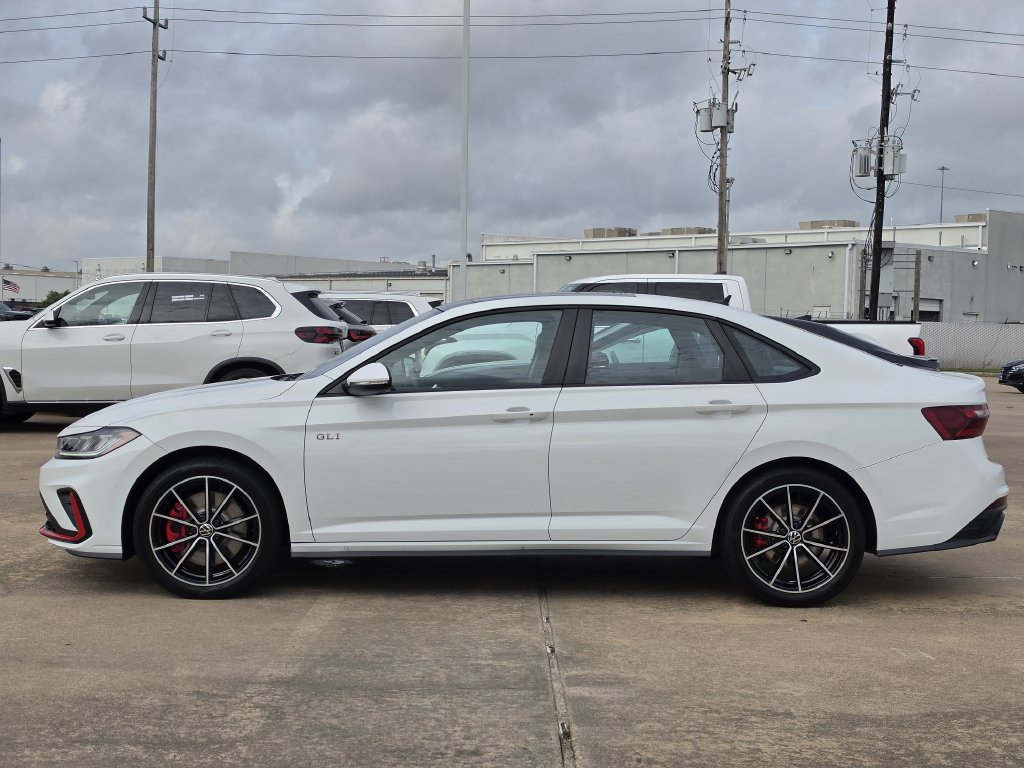 Used 2025 Volkswagen Jetta GLI Autobahn FWD image 6
