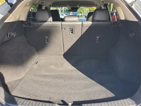 Used 2020 MAZDA CX-5 Touring image 8