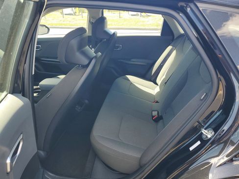 Used 2025 Kia K4 FWD image 10