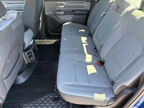 Used 2019 RAM 1500 Big Horn AWD/4WD image 14