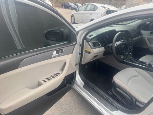 Used 2016 Hyundai Sonata SE image 9