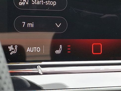 New 2025 Volkswagen GTI SE image 17