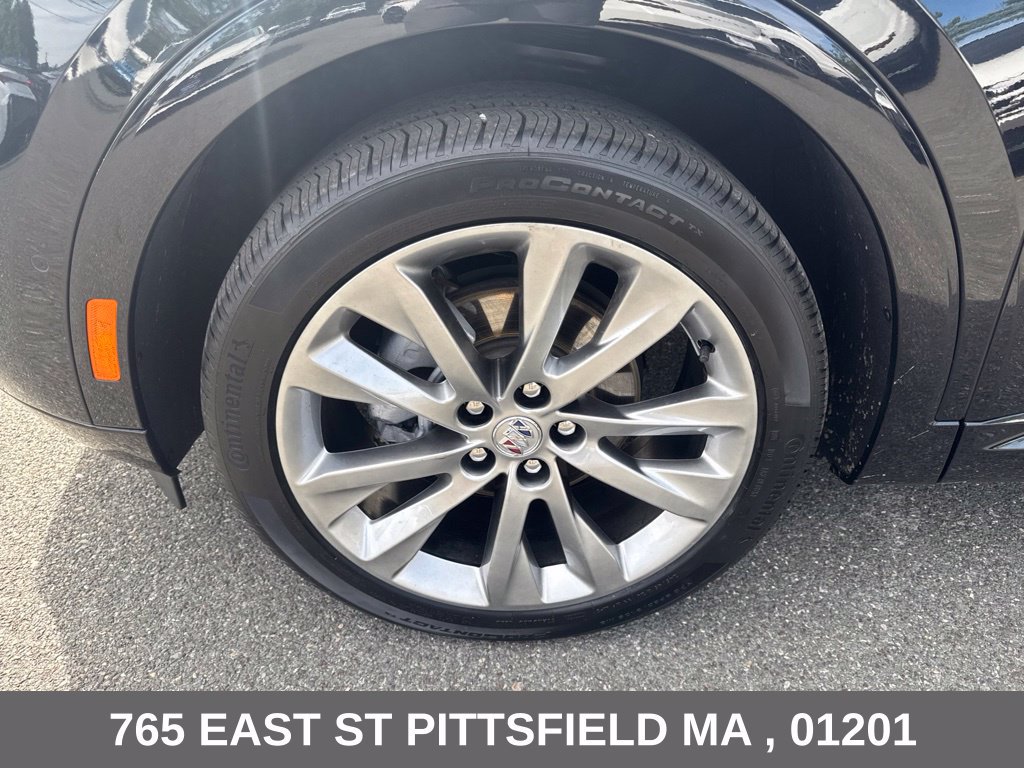 Used 2023 Buick Envision Avenir AWD/4WD image 32