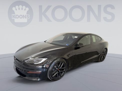 Used 2023 Tesla Model S Standard Range image 1