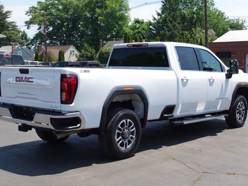Used 2024 GMC Sierra 3500 SLE AWD/4WD image 3
