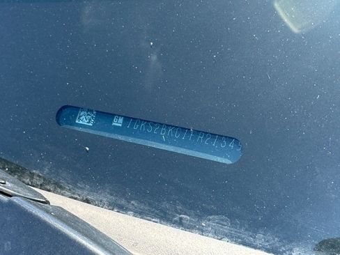 Used 2015 GMC Yukon SLT AWD/4WD image 9