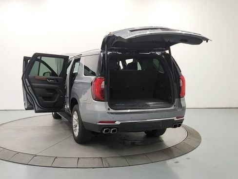 Used 2025 GMC Yukon Denali AWD/4WD image 15