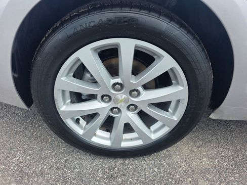 Used 2015 Chevrolet Malibu LT FWD image 19