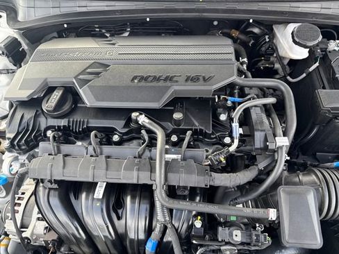 Certified 2025 Hyundai Elantra SEL w/ Cargo Package image 44