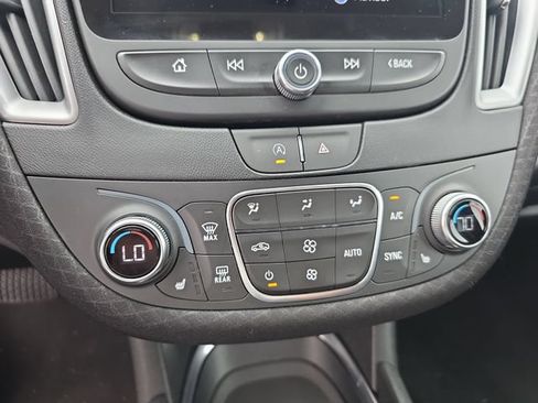 Used 2023 Chevrolet Malibu LT FWD image 24
