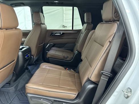 Used 2026 Chevrolet Tahoe High Country w/ Sun And Tow Package RWD image 26