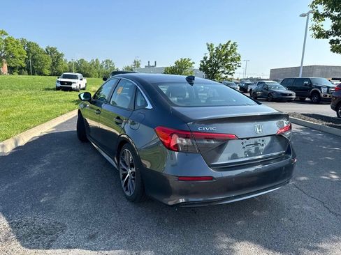 Used 2024 Honda Civic Touring image 10