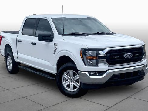 Certified 2023 Ford F150 XLT w/ Equipment Group 301A Mid AWD/4WD image 3