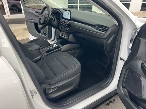 Used 2023 Ford Escape Active image 37