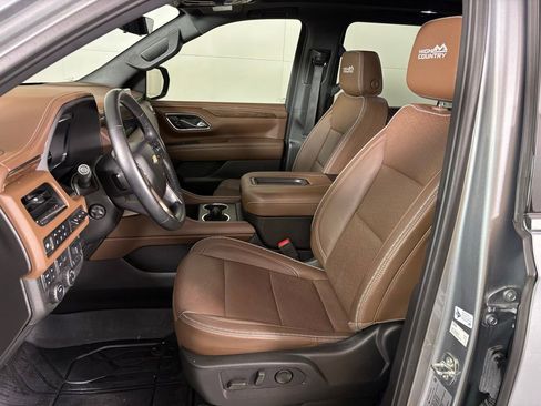 Used 2024 Chevrolet Suburban High Country w/ Premium Package image 20