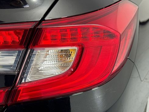 Used 2022 Honda Accord Sport image 30