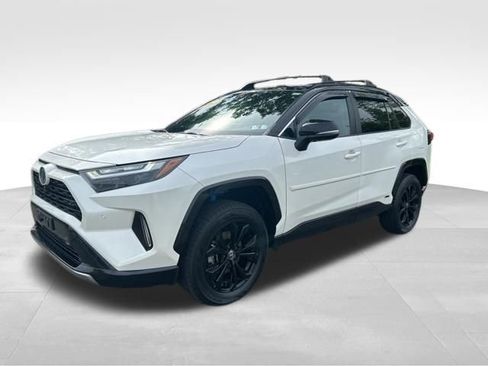 Certified 2022 Toyota RAV4 XSE AWD/4WD image 1