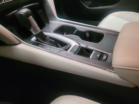 Used 2019 Honda Accord LX image 26