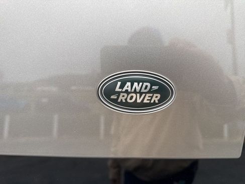 Used 2022 Land Rover Defender 110 X-Dynamic SE image 28