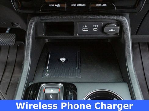 Certified 2025 Honda Pilot TrailSport image 11