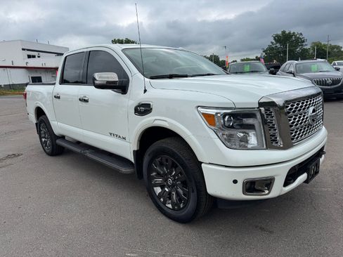 Used 2017 Nissan Titan Platinum Reserve AWD/4WD image 7