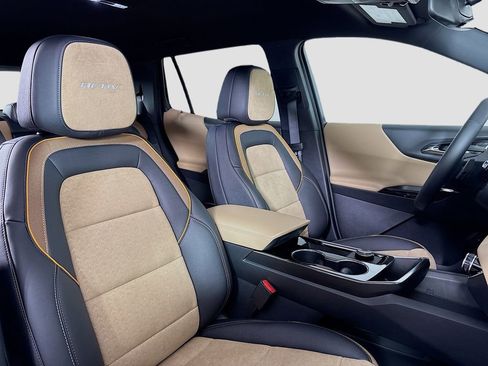 New 2026 Chevrolet Equinox ACTIV w/ Convenience Package III image 27