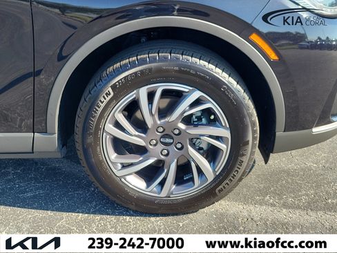 Used 2024 Lincoln Corsair FWD image 7