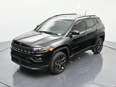 New 2026 Jeep Compass Latitude image 29
