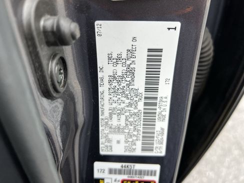 Used 2012 Toyota Tundra 4x4 CrewMax w/ SR5 Pkg image 27