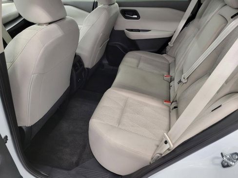 Used 2025 Nissan Rogue SV image 22