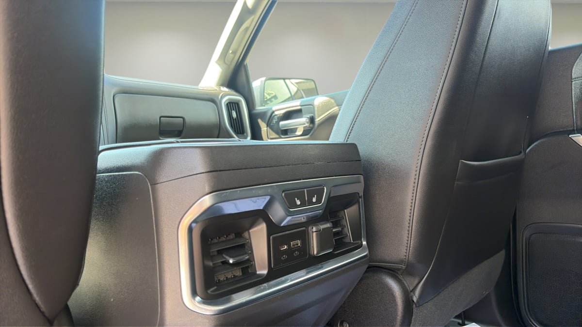 Used 2020 Chevrolet Silverado 1500 LTZ AWD/4WD image 13