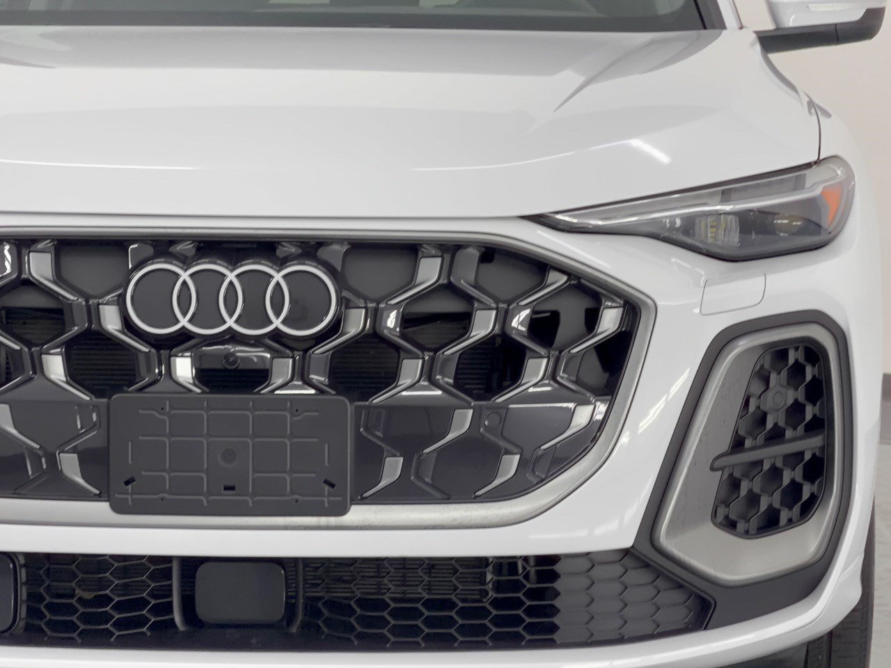 Certified 2026 Audi Q5 Premium Plus AWD/4WD image 12