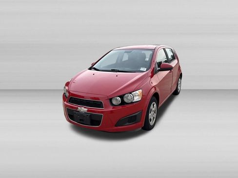 Used 2013 Chevrolet Sonic LS FWD image 11
