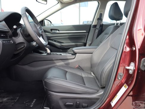 Used 2025 Nissan Altima 2.5 SL image 10