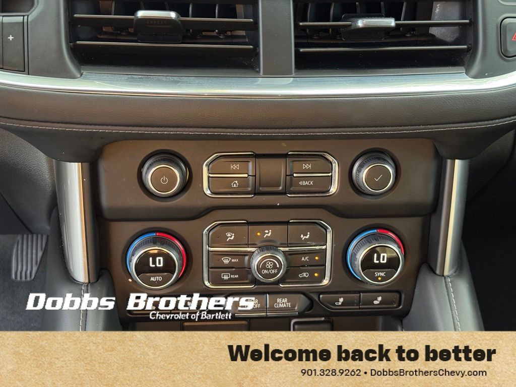 Used 2023 Chevrolet Tahoe Z71 w/ Luxury Package AWD/4WD image 29