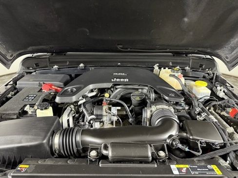 Used 2021 Jeep Wrangler Unlimited Rubicon image 26