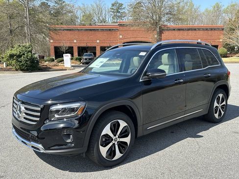 New 2026 Mercedes-Benz GLB 250 image 4