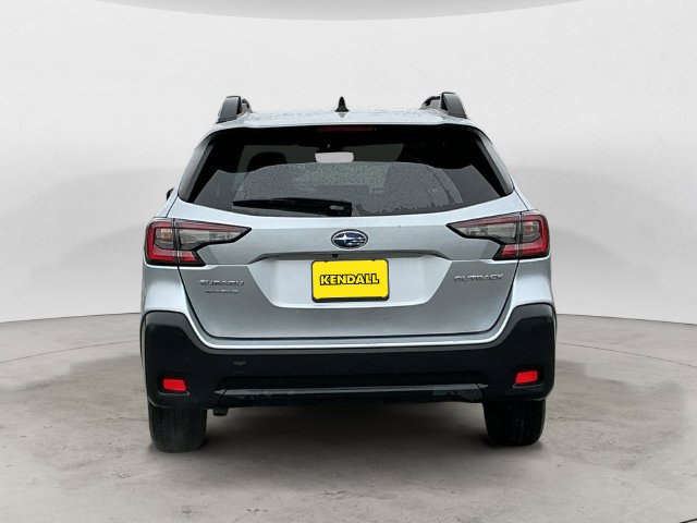 Used 2025 Subaru Outback Premium AWD/4WD image 6