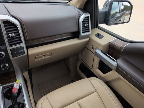 Certified 2018 Ford F150 Lariat w/ Equipment Group 502A Luxury image 18