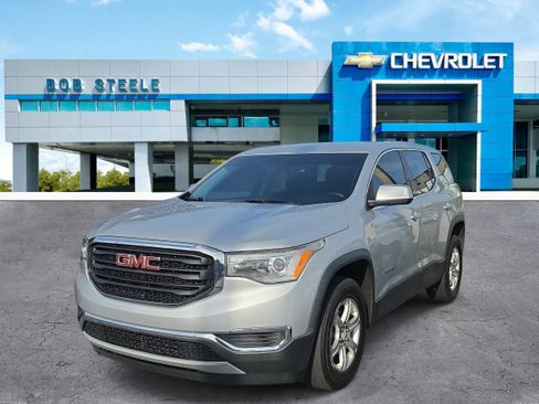 Used 2017 GMC Acadia SLE FWD image 3
