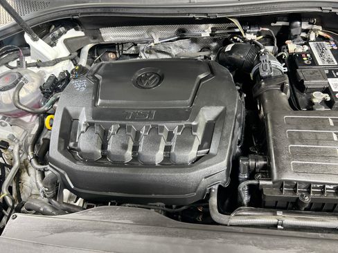 Used 2022 Volkswagen Tiguan SE image 28