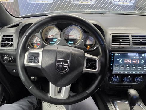 Used 2012 Dodge Challenger SXT RWD image 13