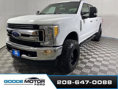 Certified 2019 Ford F250 XLT image 4