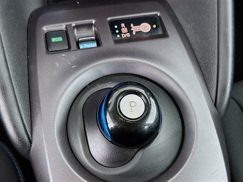 Used 2023 Nissan Leaf S image 19