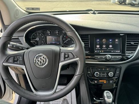 Used 2022 Buick Encore Preferred w/ Safety Package image 13